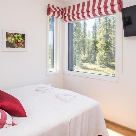 Holiday Home Holy lake chalet Niskala Kültér fotó